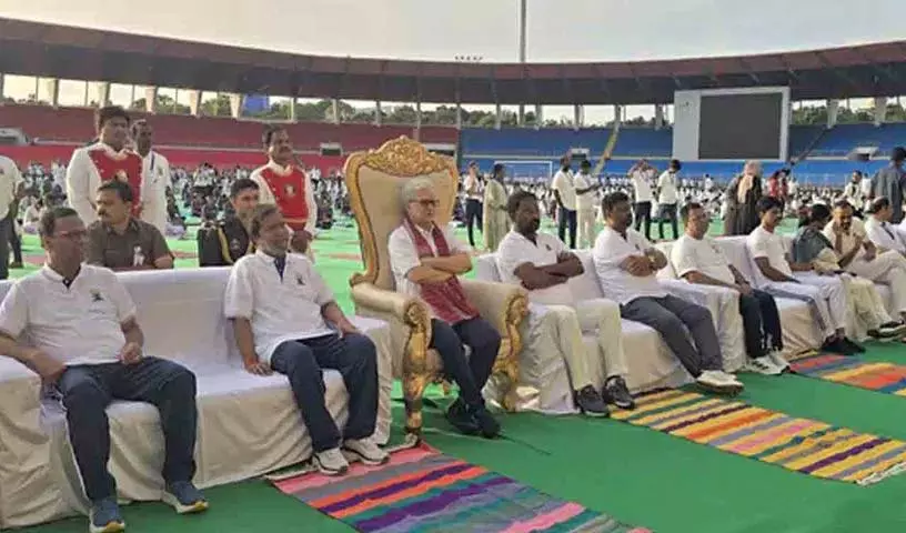 योग भारत द्वारा विश्व को दिया गया सबसे बड़ा उपहार है: Damodara Raja Narasimha योग भारत द्वारा विश्व को दिया गया सबसे बड़ा उपहार है: Damodara Raja Narasimha