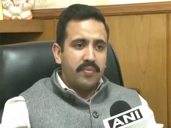 मानसून की चुनौतियों से निपटने को तैयार है सरकार: हिमाचल मंत्री विक्रमादित्य सिंह मानसून की चुनौतियों से निपटने को तैयार है सरकार: हिमाचल मंत्री विक्रमादित्य सिंह
