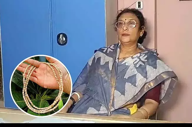 तुलसी की माला के खिलाफ 24 घंटे में फतवा जारी तुलसी की माला के खिलाफ 24 घंटे में फतवा जारी