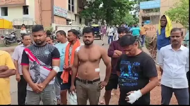 Bharatpur में तलवार से हमले में 3 की हालत गंभीर Bharatpur में तलवार से हमले में 3 की हालत गंभीर