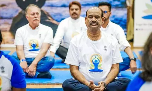 जीवन के हर पहलू में संतुलन स्थापित करने की चिर पुरातन भारतीय परंपरा है योग : ओम बिरला