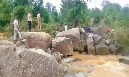 मैनपाट इलाके में नदी उफान पर, 4 लोग बहे