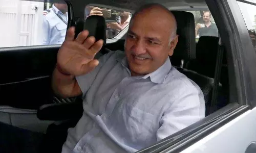 Delhi आतिशी ने सिसोदिया को समन जारी करने को राजनीतिक प्रतिशोध कहा