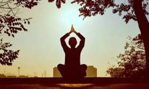 Yoga Day 2025: योग क्या है, कौन से शास्त्र इससे जुड़े हैं