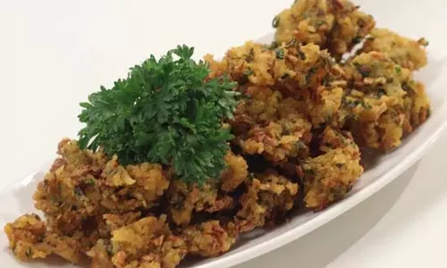 Recipe: स्वादिष्ट पकौड़ों के साथ लें बारिश के मौसम का मजा Recipe: स्वादिष्ट पकौड़ों के साथ लें बारिश के मौसम का मजा