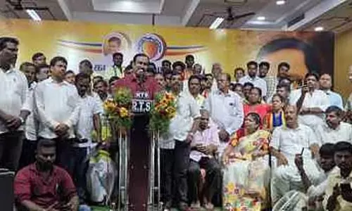 हम PMK में व्याप्त अराजकता पर काबू पा लेंगे: अंबुमणि रामदास हम PMK में व्याप्त अराजकता पर काबू पा लेंगे: अंबुमणि रामदास