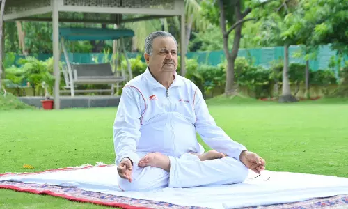 InternationalYogaDay 2025 : विस अध्यक्ष रमन सिंह ने किया योग