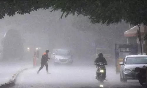 Punjab: मानसून ने दी दस्तक, 16 जिलों में बारिश की चेतावनी Punjab: मानसून ने दी दस्तक, 16 जिलों में बारिश की चेतावनी
