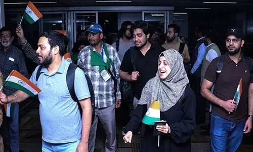 ईरान बनाम इजराइल युद्ध: ईरान ने खोला हवाई क्षेत्र, भारतीय छात्रों को लेकर विशेष विमान दिल्ली उतरा