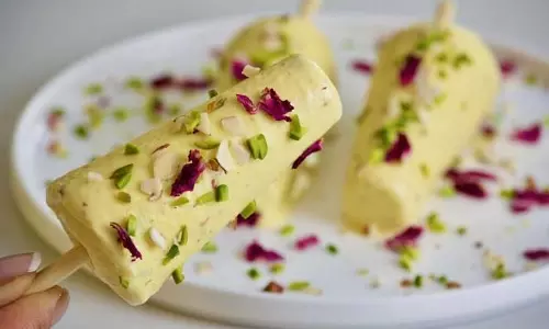 Kulfi:घर पर ही बनाएं बाजार जैसी मलाई कुल्फी