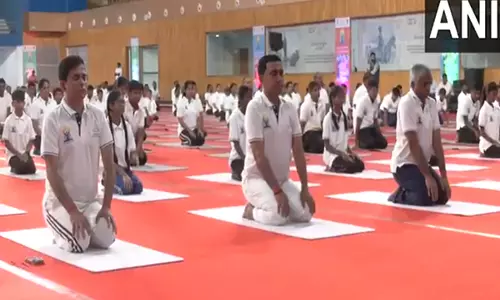 Goa CM ने अंतर्राष्ट्रीय योग दिवस पर डोना पाउला में योग किया