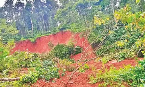 Karnataka: राज्य आपदा प्रबंधन प्राधिकरण ने भूस्खलन संभावित क्षेत्रों की पहचान की Karnataka: राज्य आपदा प्रबंधन प्राधिकरण ने भूस्खलन संभावित क्षेत्रों की पहचान की