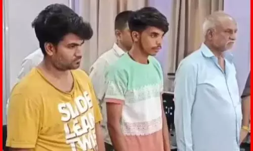 ट्रेन में दोस्ती पड़ी भारी...बड़ा कांड हो गया
