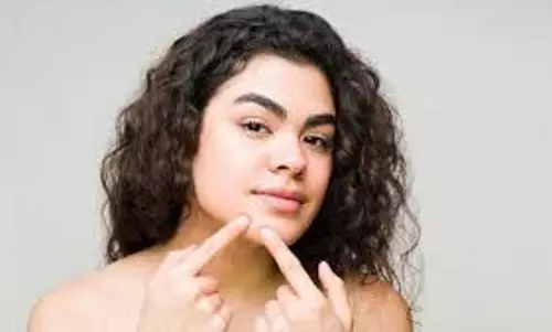 Skin Care: ब्लैकहेड्स हटाने के लिए ट्राई करें ये होममेड फेस मास्क, पहली बार में ही दिखेगा असर Skin Care: ब्लैकहेड्स हटाने के लिए ट्राई करें ये होममेड फेस मास्क, पहली बार में ही दिखेगा असर