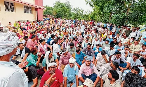 Haryana : आउटसोर्स कर्मचारियों को अदालती आदेशों के उल्लंघन के आरोप