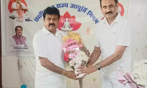 एक पृथ्वी, एक स्वास्थ्य की थीम पर नागरिक आपूर्ति निगम ने मनाया योग दिवस एक पृथ्वी, एक स्वास्थ्य की थीम पर नागरिक आपूर्ति निगम ने मनाया योग दिवस