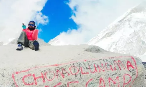 रायपुर की अंविका ने एवरेस्ट की चढ़ाई की