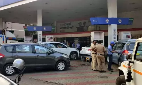 Delhi-NCR : लागू होंगे नए वाहन नियम, इन गाड़ियों को नहीं मिलेगा ईंधन