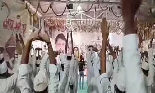 11वें अंतर्राष्ट्रीय योग दिवस पर इंदौर सेंट्रल जेल में कैदियों ने किया योग