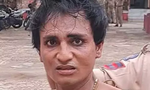 महिला का वेश बनाकर कानून से भाग रहा था आरोपी, पुलिस ने दबोचा