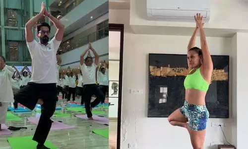 Yoga Day पर बॉलीवुड सितारों का जलवा, फिटनेस में दिखा समर्पण Yoga Day पर बॉलीवुड सितारों का जलवा, फिटनेस में दिखा समर्पण