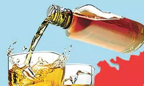 Andhra : तंजानिया में लौह अयस्क फैक्ट्री शराब की रिश्वत से अर्जित आय से संचालित Andhra : तंजानिया में लौह अयस्क फैक्ट्री शराब की रिश्वत से अर्जित आय से संचालित