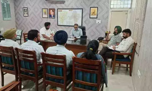 SDM फगवाड़ा ने रजिस्ट्री और म्यूटेशन पर 30 दिन की सीमा तय करने का आदेश दिया SDM फगवाड़ा ने रजिस्ट्री और म्यूटेशन पर 30 दिन की सीमा तय करने का आदेश दिया