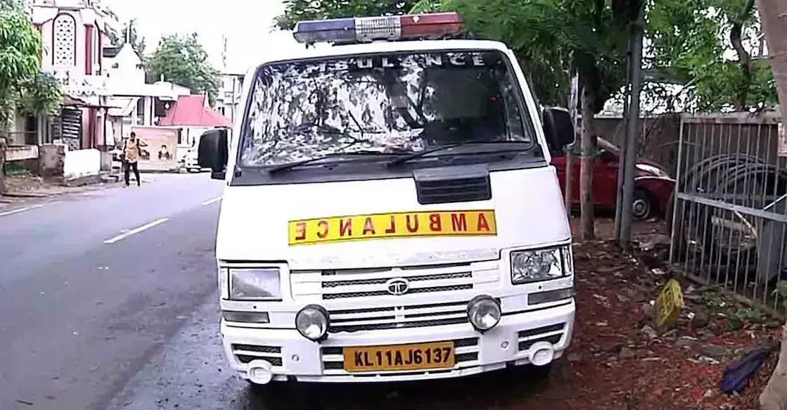 Kochi प्लाईवुड इकाई में एयर कंप्रेसर से हुई शरारत, प्रवासी मजदूर गंभीर रूप से घायल Kochi प्लाईवुड इकाई में एयर कंप्रेसर से हुई शरारत, प्रवासी मजदूर गंभीर रूप से घायल