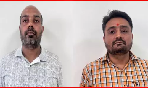 बाप रे! 2000 से ज्यादा करोड़ की ठगी, ठग ऐसे पुलिस के हत्थे चढ़े बाप रे! 2000 से ज्यादा करोड़ की ठगी, ठग ऐसे पुलिस के हत्थे चढ़े