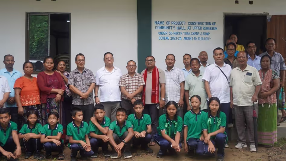 Meghalaya के स्पीकर थॉमस ए. संगमा ने अपर रोंगखोन में सामुदायिक हॉल का उद्घाटन Meghalaya के स्पीकर थॉमस ए. संगमा ने अपर रोंगखोन में सामुदायिक हॉल का उद्घाटन
