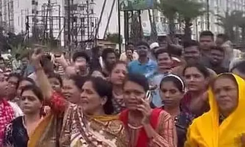 पानी की किल्लत से परेशान PMAY निवासियों ने भोपाल बाईपास को 3 घंटे तक जाम रखा