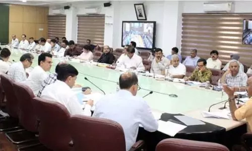 J&K में विकास कार्यों की गुणवत्ता से समझौता करने की कोई गुंजाइश नहीं: उपमुख्यमंत्री ने अधिकारियों से कहा