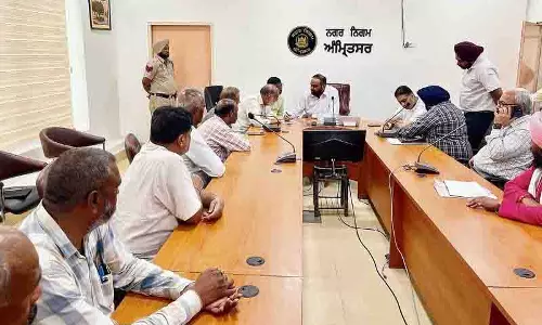MC प्रमुख ने अंबेडकर प्रतिमाओं की सुरक्षा के लिए उठाए गए कदमों की समीक्षा की
