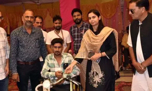 DC रियासी ने दिव्यांग व्यक्तियों को सहायता उपकरण वितरित किए DC रियासी ने दिव्यांग व्यक्तियों को सहायता उपकरण वितरित किए