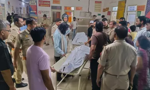 सीवर की सफाई में दो मजदूरों की मौत, परिजनों ने ठेकेदार पर लगाया आरोप