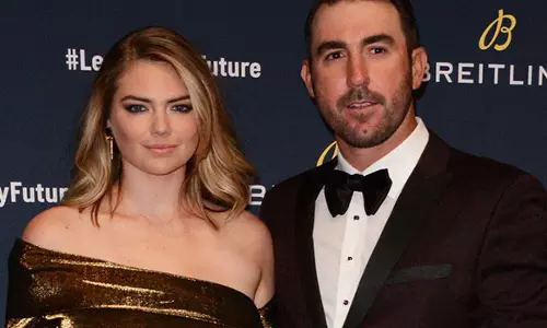 Kate Upton ने अपने पति जस्टिन वर्लैंडर के साथ दूसरे बच्चे का किया स्वागत Kate Upton ने अपने पति जस्टिन वर्लैंडर के साथ दूसरे बच्चे का किया स्वागत