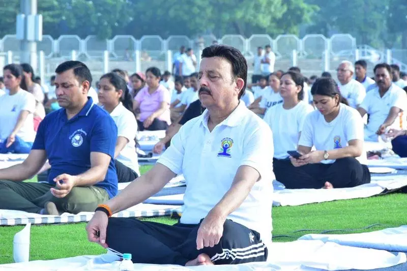 आज दुनिया भारत की योग, साधना प्रणाली की सर्वोच्चता स्वीकार करती है: मंत्री आज दुनिया भारत की योग, साधना प्रणाली की सर्वोच्चता स्वीकार करती है: मंत्री