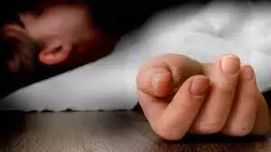 UP News: दादा के साथ ट्रैक्टर पर बैठा पोता नीचे गिरा, मौत UP News: दादा के साथ ट्रैक्टर पर बैठा पोता नीचे गिरा, मौत
