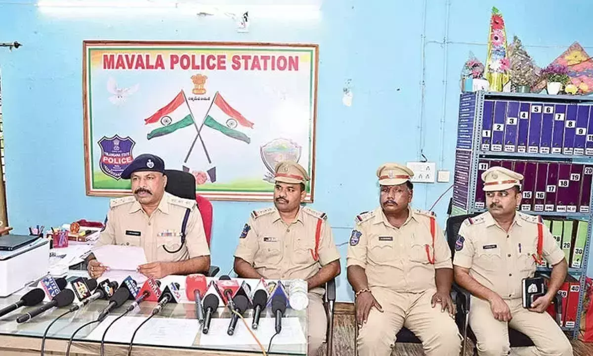 वन भूमि को आवासीय भूखंड के रूप में बेचने के आरोप में एक व्यक्ति गिरफ्तार वन भूमि को आवासीय भूखंड के रूप में बेचने के आरोप में एक व्यक्ति गिरफ्तार