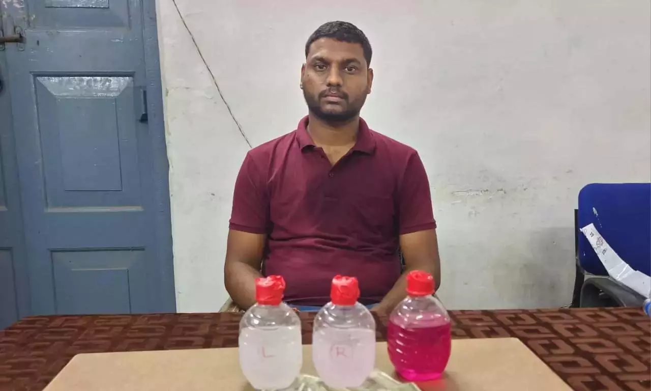 रिश्वत मामले में Kothagudem तहसीलदार कार्यालय का कर्मचारी गिरफ्तार रिश्वत मामले में Kothagudem तहसीलदार कार्यालय का कर्मचारी गिरफ्तार