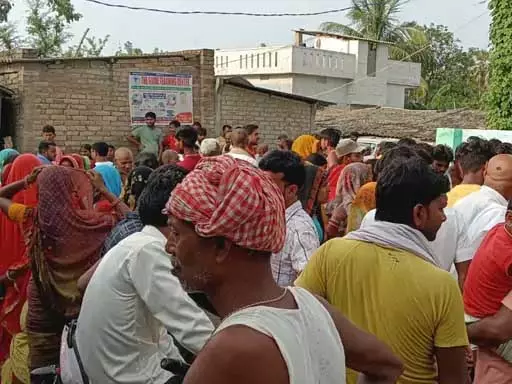 आसमानी आफत का कहर देखने को मिला, गांवों में मातम आसमानी आफत का कहर देखने को मिला, गांवों में मातम