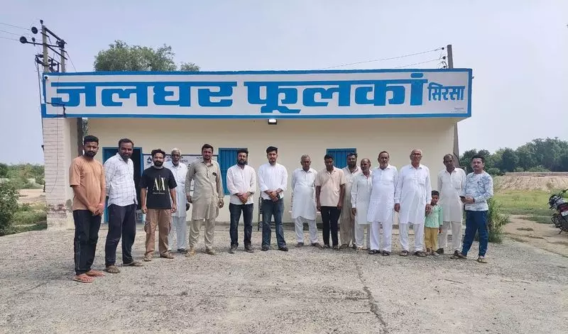 Haryana : सिरसा गांव में जल संकट के चलते प्रदर्शन Haryana : सिरसा गांव में जल संकट के चलते प्रदर्शन