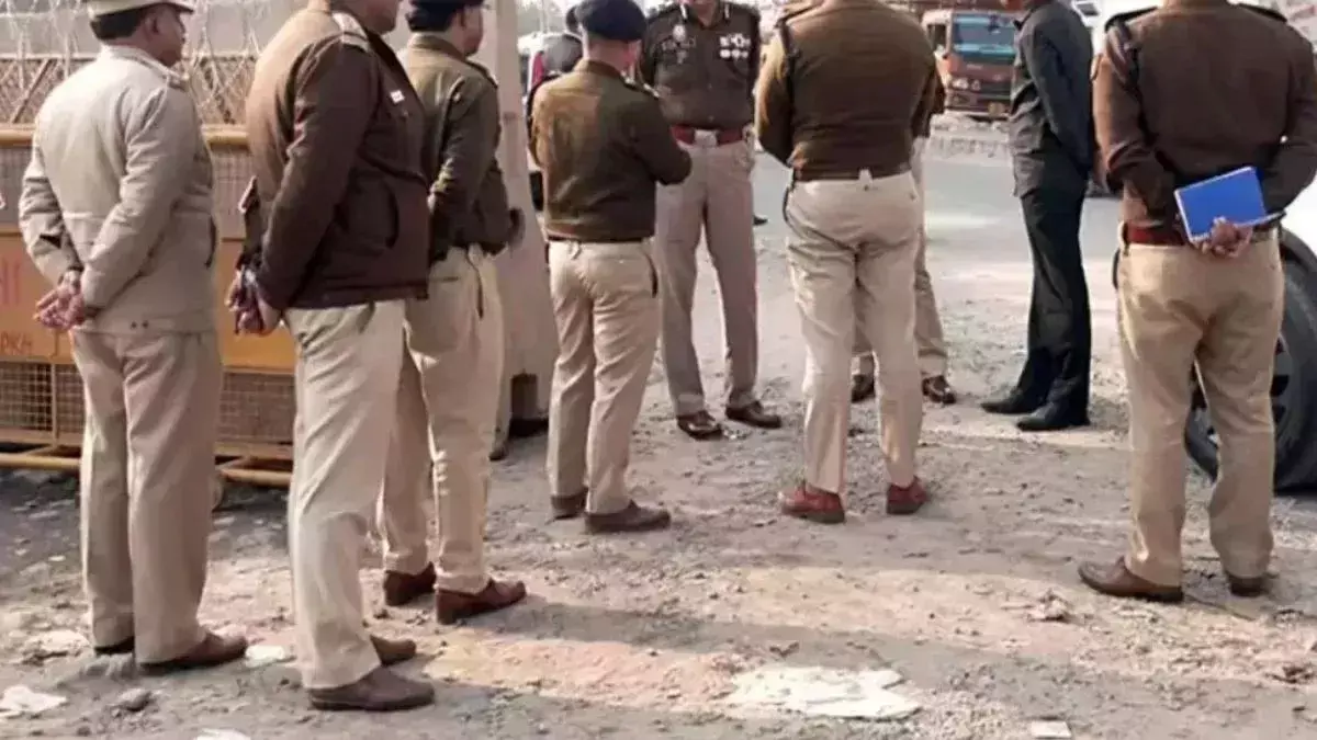 Arunachal पुलिस की बड़ी सफलता, छत्तीसगढ़ में छापेमारी कर लड़कियों को बचाया Arunachal पुलिस की बड़ी सफलता, छत्तीसगढ़ में छापेमारी कर लड़कियों को बचाया