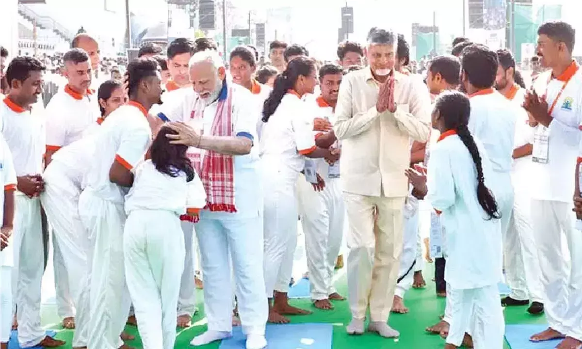 Andhra: विशाखापट्टनम के लोग अंतर्राष्ट्रीय युवा दिवस को पारिवारिक उत्सव के रूप में अपनाते हैं Andhra: विशाखापट्टनम के लोग अंतर्राष्ट्रीय युवा दिवस को पारिवारिक उत्सव के रूप में अपनाते हैं