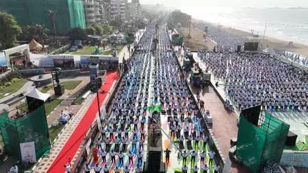 ‘योगांध्र कार्यक्रम’ ने बनाया गिनीज बुक ऑफ वर्ल्ड रिकॉर्ड, सीएम नायडू बोले- ये हर नागरिक की उपलब्धि ‘योगांध्र कार्यक्रम’ ने बनाया गिनीज बुक ऑफ वर्ल्ड रिकॉर्ड, सीएम नायडू बोले- ये हर नागरिक की उपलब्धि