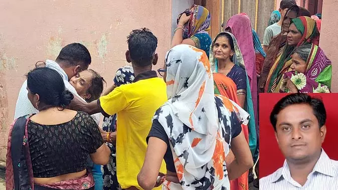 व्यवसायी का दर्दनाक नोट, पत्नी को लिखा आखिरी संदेश और फिर किया आत्महत्या व्यवसायी का दर्दनाक नोट, पत्नी को लिखा आखिरी संदेश और फिर किया आत्महत्या