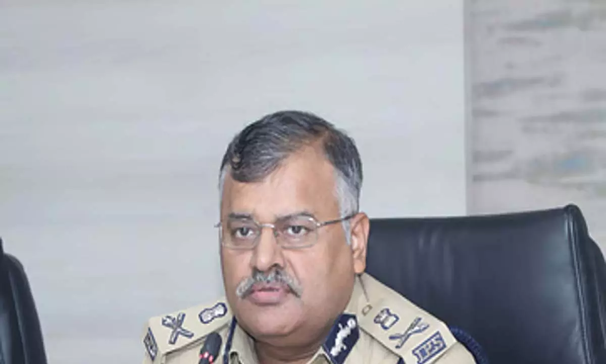 तेलंगाना के डीजीपी ने छात्रों से कहा, ड्रग्स को न कहें, जीवन को हां कहें तेलंगाना के डीजीपी ने छात्रों से कहा, ड्रग्स को न कहें, जीवन को हां कहें