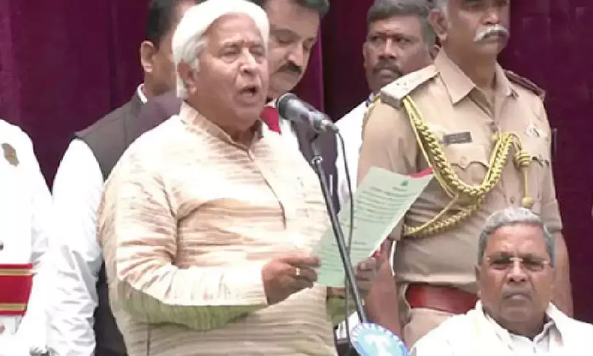 Karnataka: अवैध खनन मामलों में उदासीनता पर मंत्री ने सीएम को लिखा पत्र Karnataka: अवैध खनन मामलों में उदासीनता पर मंत्री ने सीएम को लिखा पत्र