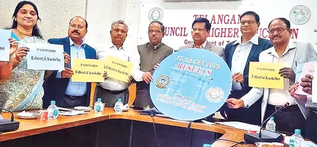 Telangana : एडसीईटी में लड़कियों का दबदबा Telangana : एडसीईटी में लड़कियों का दबदबा