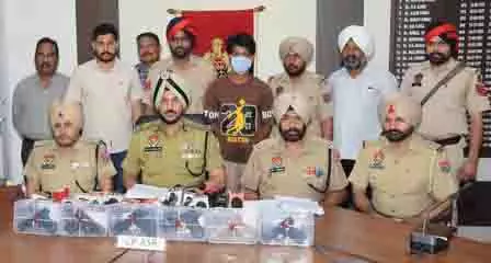 Punjab पुलिस ने पाक समर्थित बब्बर खालसा इंटरनेशनल आतंकी मॉड्यूल का भंडाफोड़ किया Punjab पुलिस ने पाक समर्थित बब्बर खालसा इंटरनेशनल आतंकी मॉड्यूल का भंडाफोड़ किया